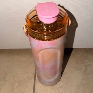 Brumate 26 oz Multishaker Tumbler in Dreamsicle